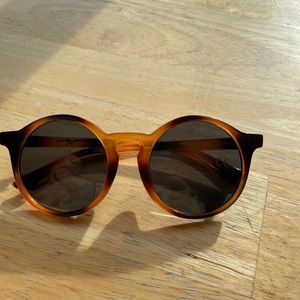 Carly Jean LA, Taylor Sunnies, Tortoise